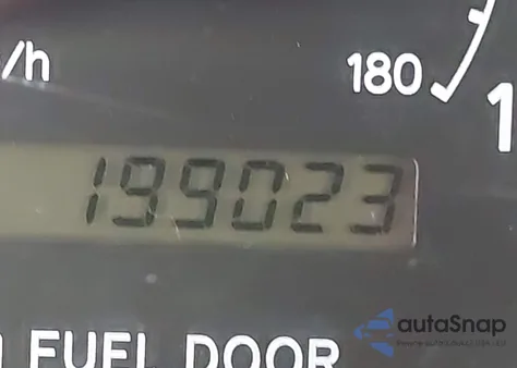 2000 Toyota Sienna Xle z USA, uszkodzony, nr VIN 4T3ZF13C8YU213416